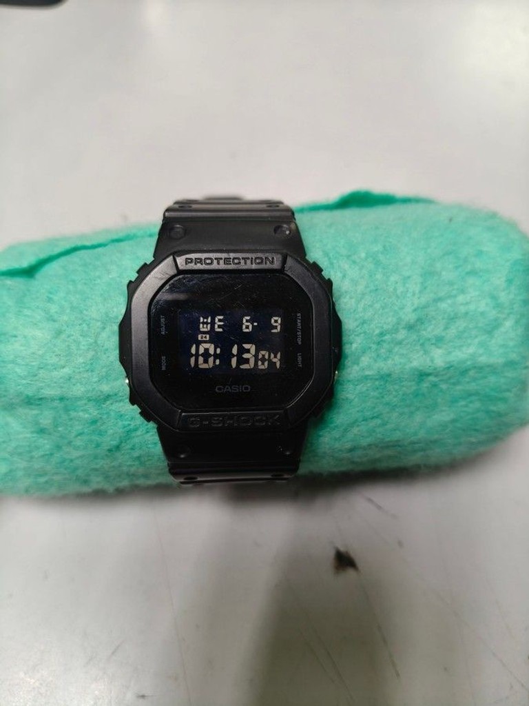 Купити Casio dw-5600bb Б/У