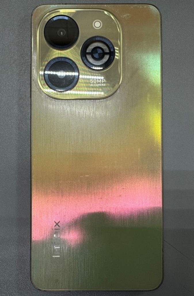 Дешиво Infinix smart 8 plus 4/128gb с ломбарда