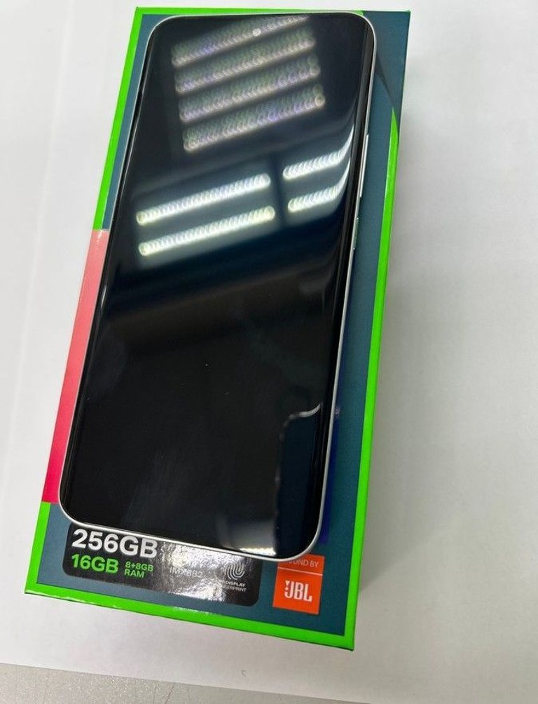 Дешево Infinix HOT 60 Pro+ 8/256GB Sleek Black з ломбарду
