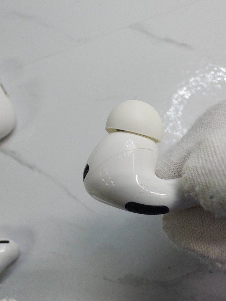 Apple airpods pro 2nd generation with magsafe charging case usb-c Код:01-200989592. Зображення 7