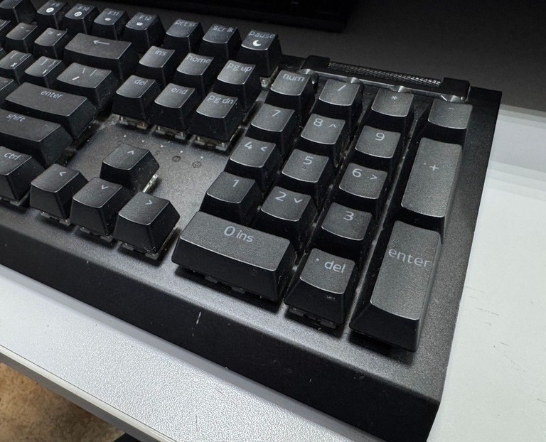 Распродажа Razer blackwidow v4 pro, продавец Техноскарб