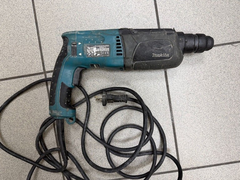 Купить Makita HR2470 Б/У