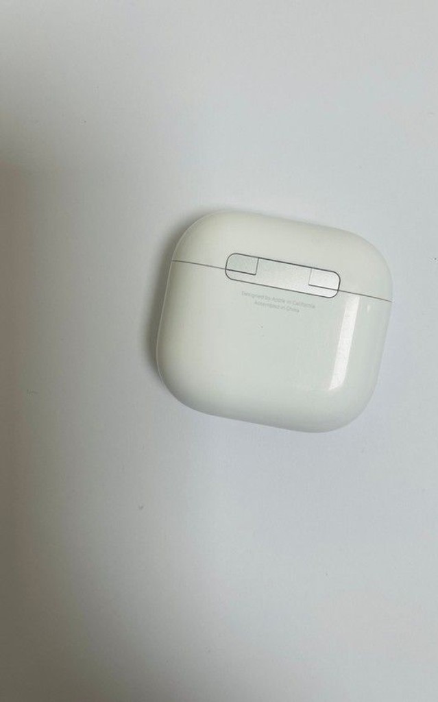 Розпродаж Apple airpods 4 with active noise cancellation, продавець Техноскарб