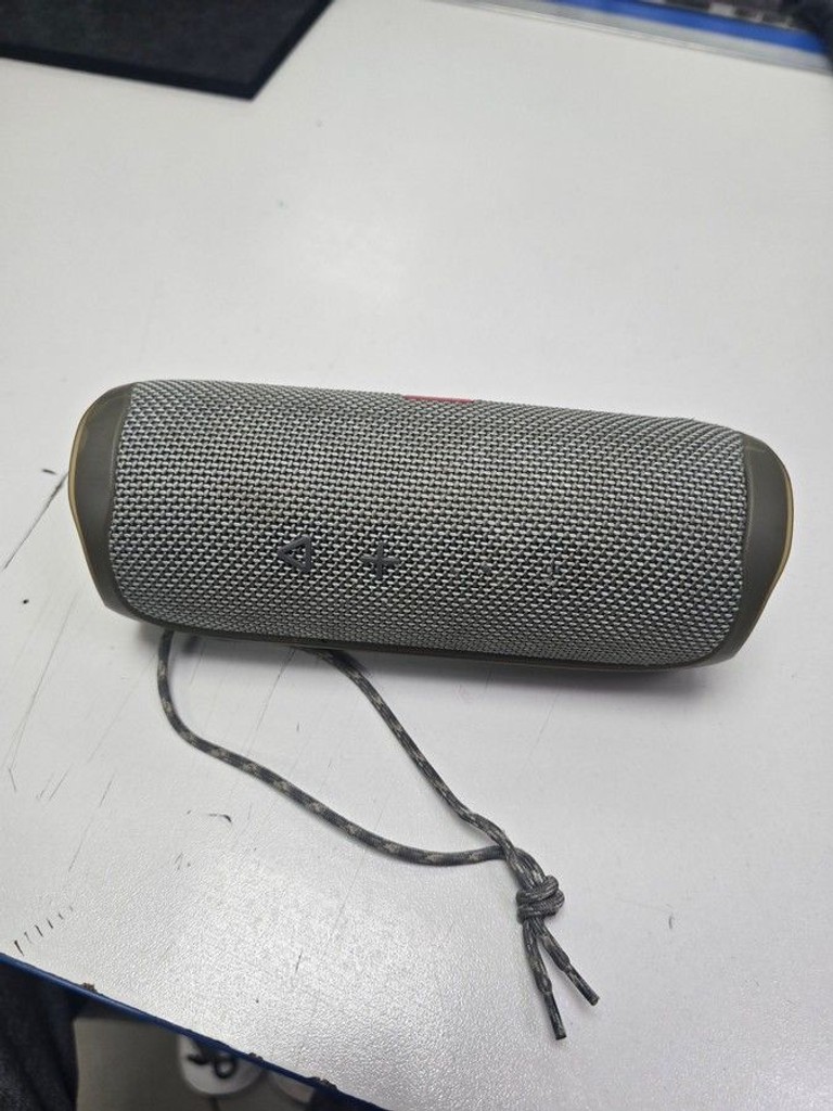 Дешиво Jbl flip 5 с ломбарда
