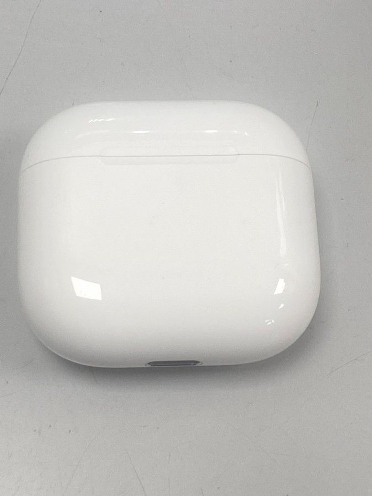 Дешево Apple airpods 4 з ломбарду