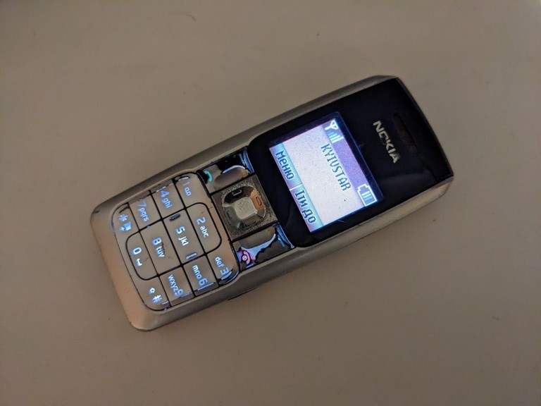 Дешево Nokia 2310 з ломбарду