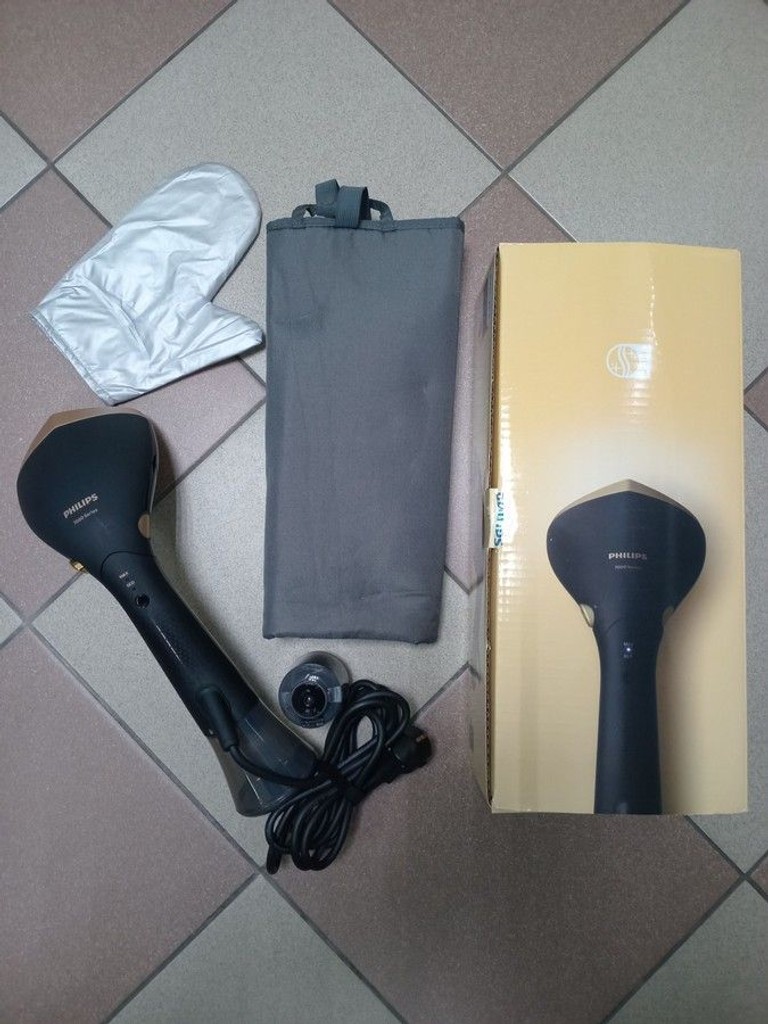 Купити Philips 7000 Series STH7060/80 Б/У