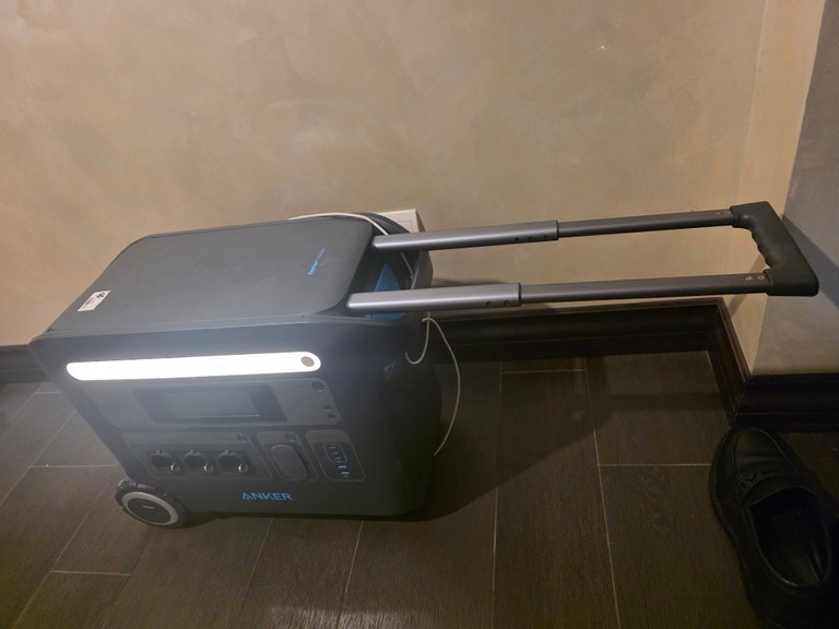 Оголошення Anker solix f2000 Б/У