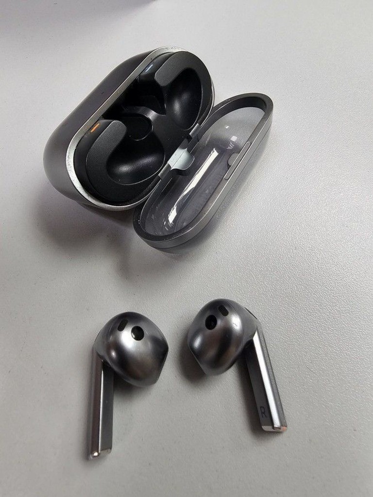 Оголошення Samsung galaxy buds3 Б/У
