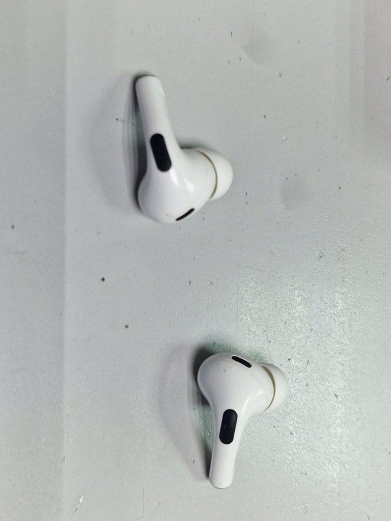 Оголошення Apple airpods pro 2nd generation with magsafe charging case usb-c Б/У