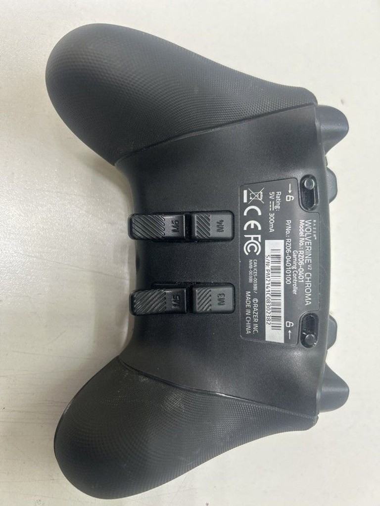 Оголошення Razer Wolverine V2 Chroma Black (RZ06-04010100-R3M1) Б/У