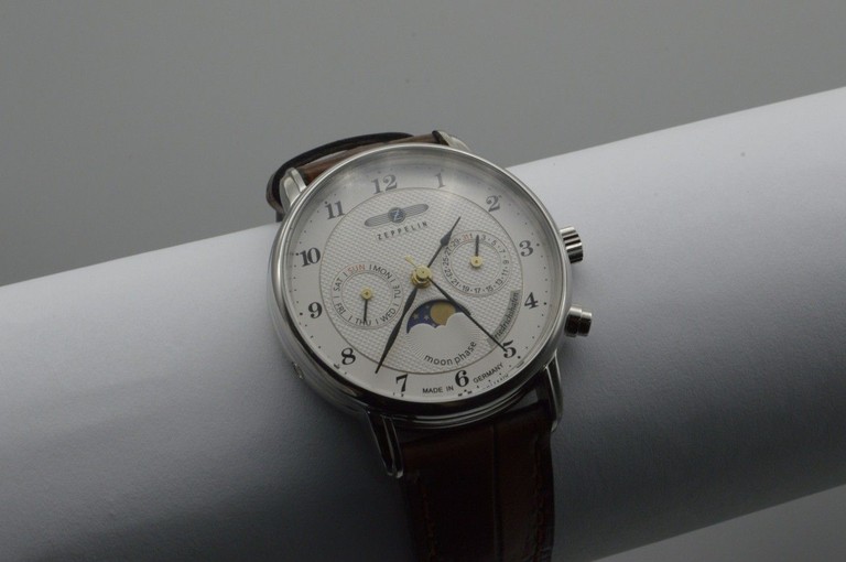 Купить Zeppelin 8537-1 Б/У