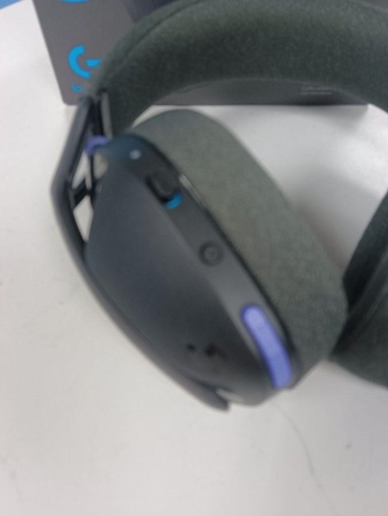 Дешево Logitech G321 Lightspeed Wireless Black (981-001563) з ломбарду