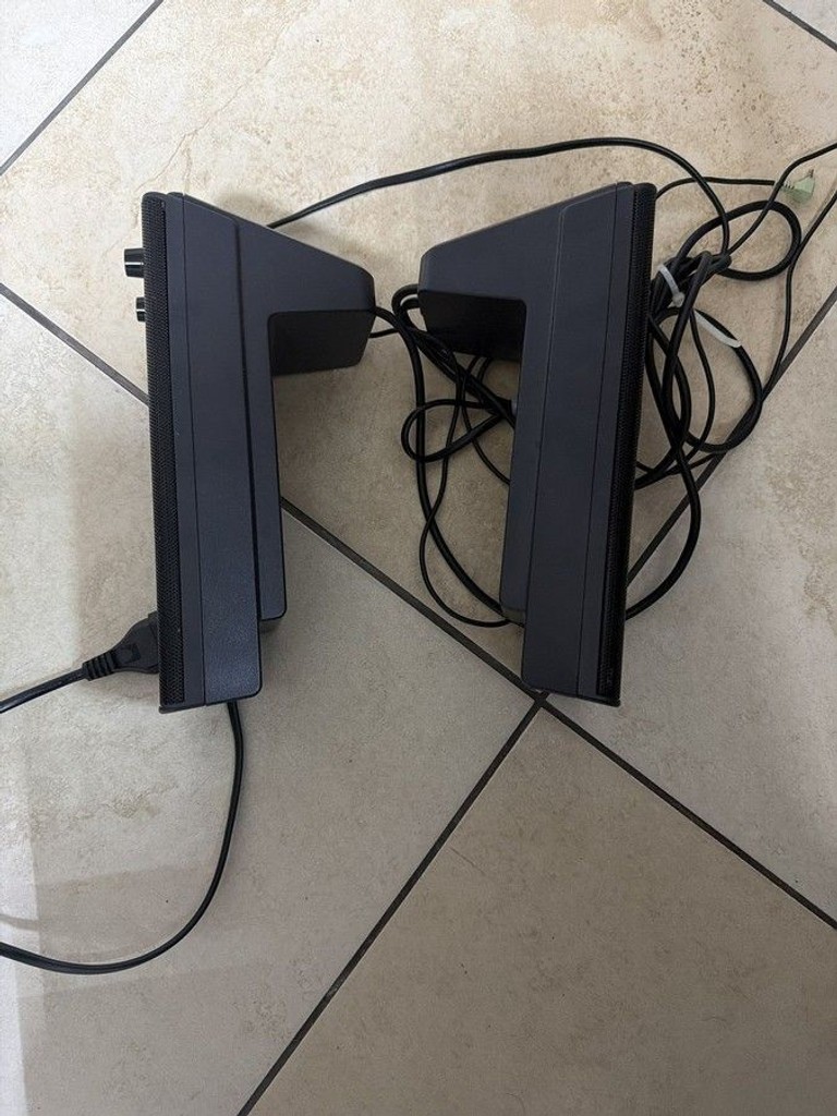 Дешево Logitech x-140 s-0264b з ломбарду