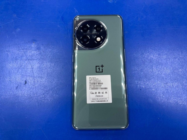 Купить Oneplus 11 16/256GB Green Б/У