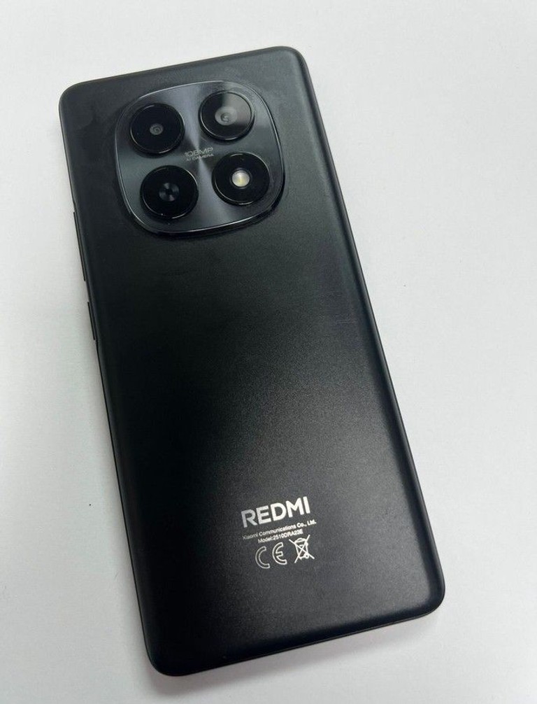 Дешиво Xiaomi Redmi Note 15 5G 6/128GB Midnight Black с ломбарда
