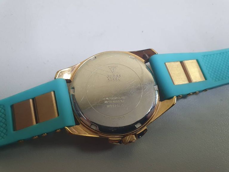 Розпродаж Guess W0325L10, продавець Техноскарб