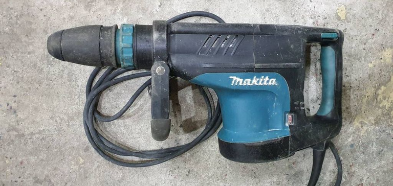 Купить Makita HM1203C Б/У