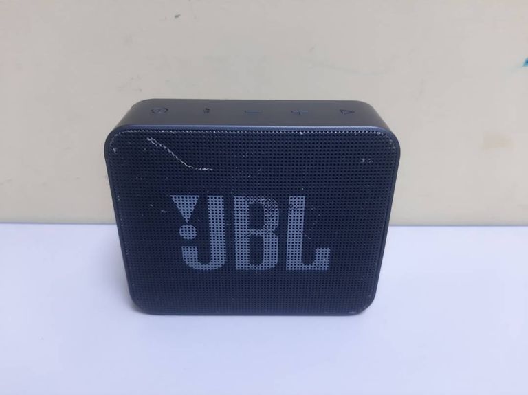 Купити Jbl go essential Б/У