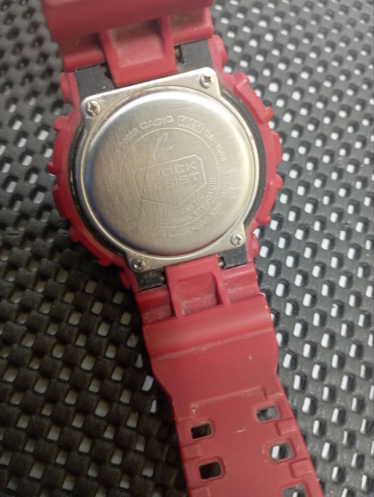 Оголошення Casio ga-100b Б/У