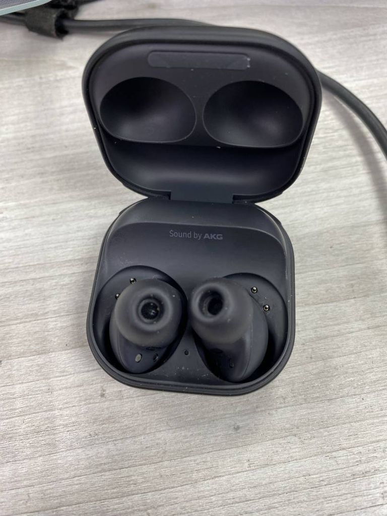 Оголошення Samsung galaxy buds2 pro Б/У