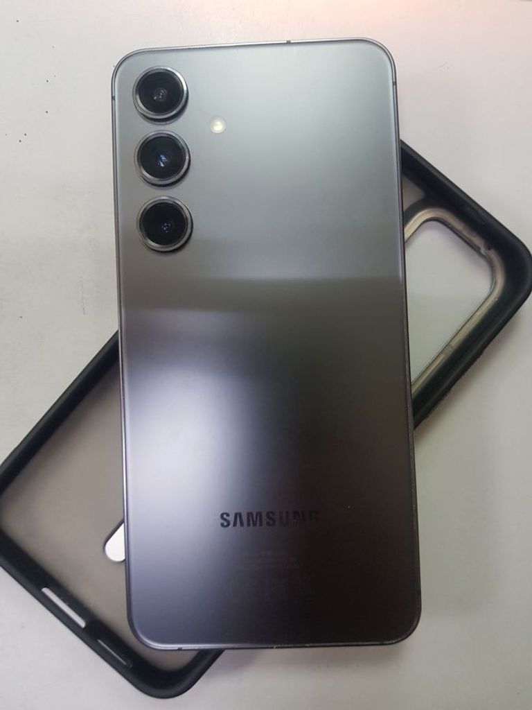 Купить Samsung galaxy s24 8/256gb Б/У