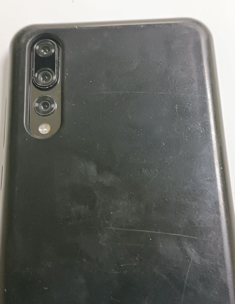 Объявление Huawei p20 pro 6/128gb Б/У