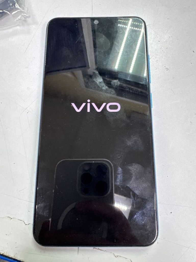 Купить Vivo vivo 2015 y1s 2/32gb Б/У