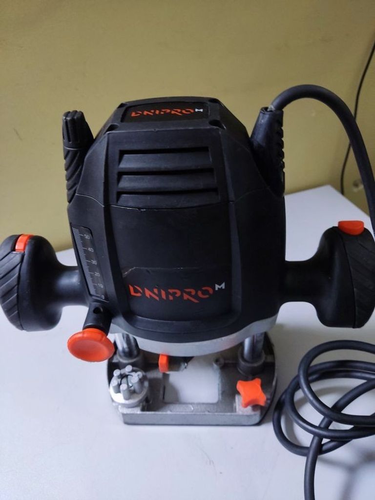 Купити Dnipro-M er-148s Б/У