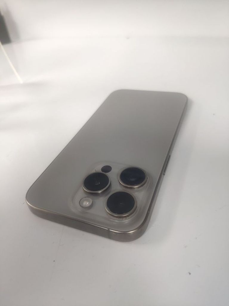 Apple iphone 15 pro 256gb Код:01-200631773. Зображення 10