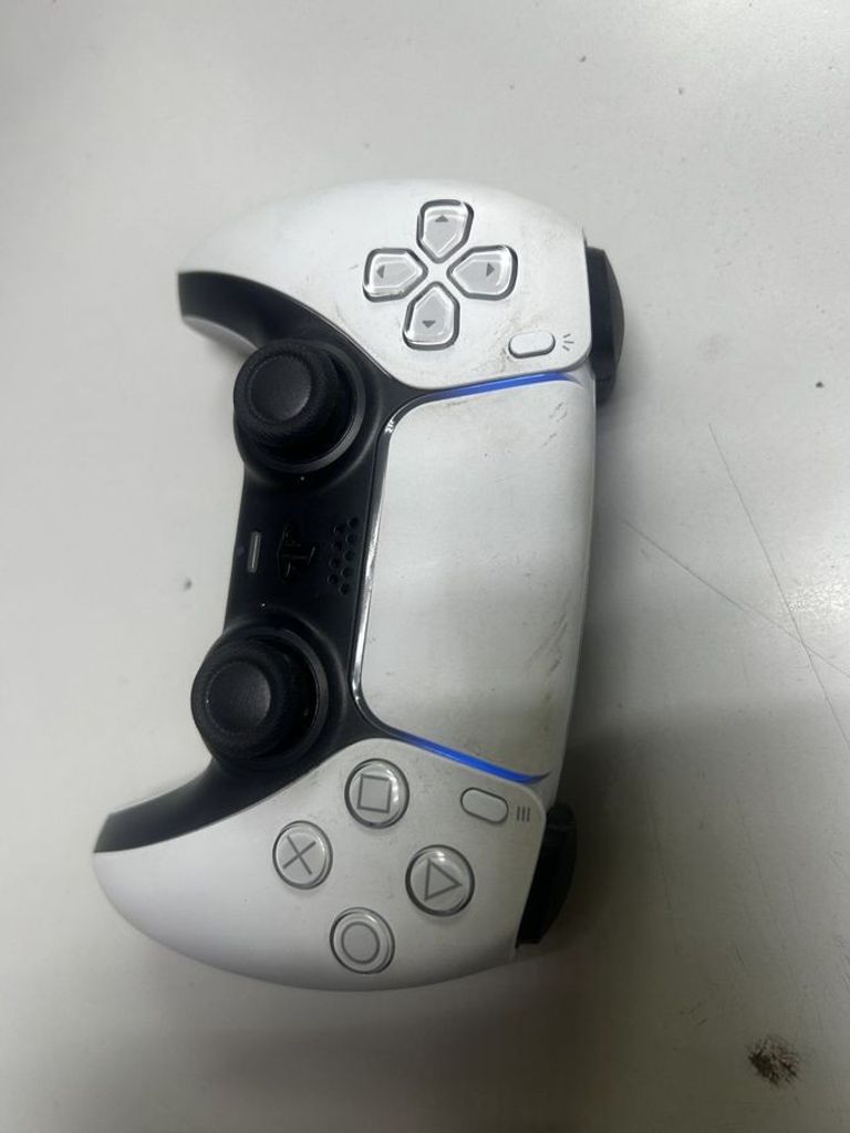 Дешиво Sony dualsense с ломбарда