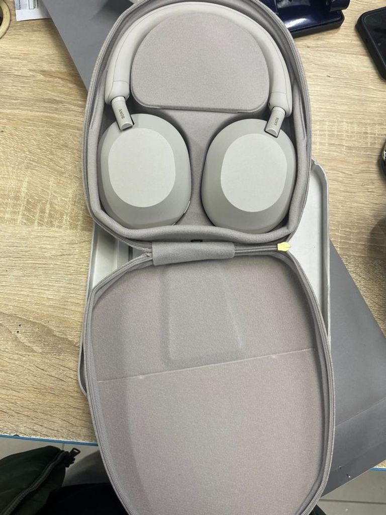 Купить Sony wh-1000xm5 Б/У