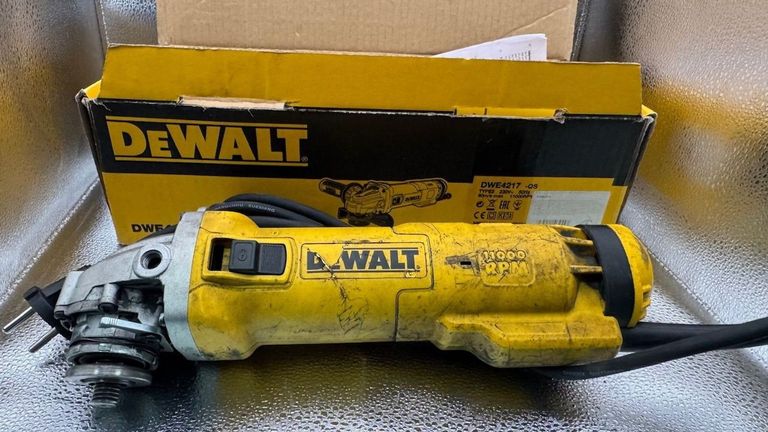 Купити Dewalt DWE4217 Б/У