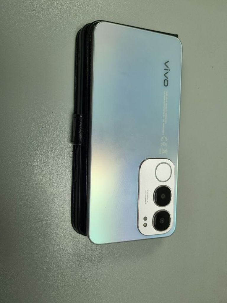 Дешево Vivo vivo y19s 8/256gb з ломбарду