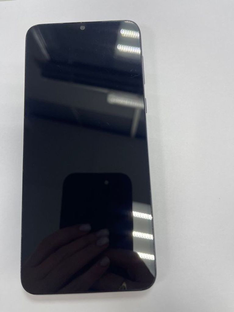 Дешево Motorola xt2345-3 e13 8/128gb з ломбарду