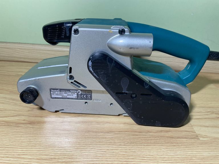 Оголошення Makita 9404 Б/У