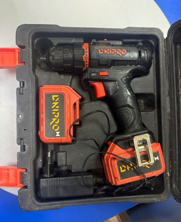 Купити Dnipro-M cd-182 2акб + зп Б/У