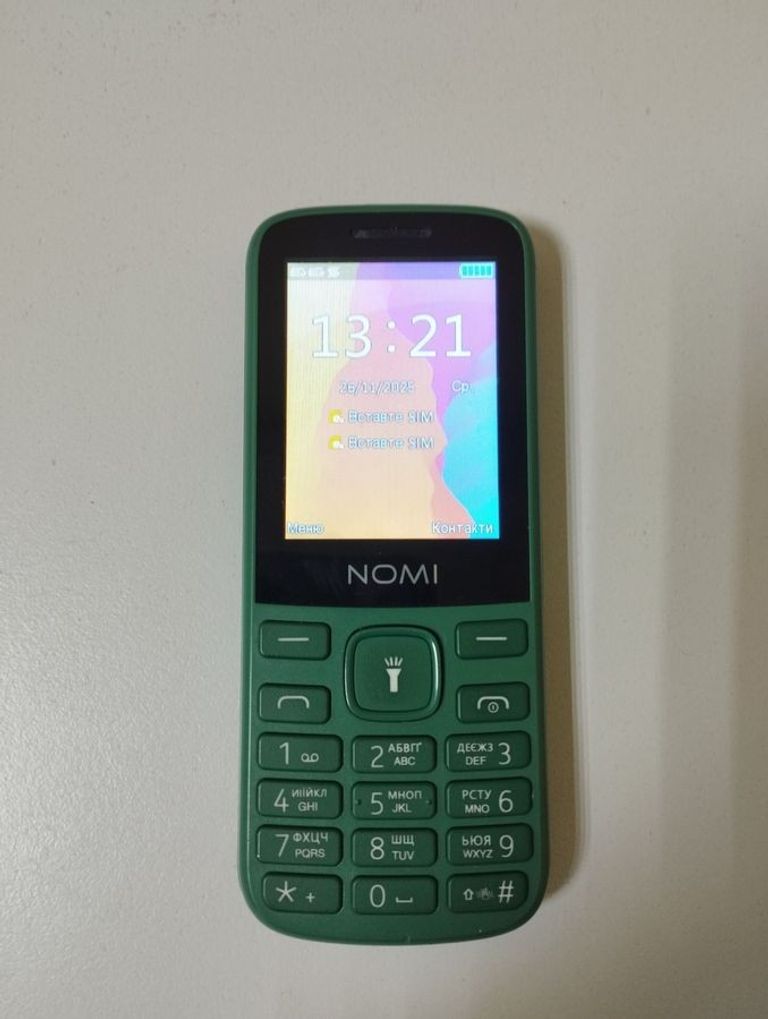Купить Nomi i2403 Б/У