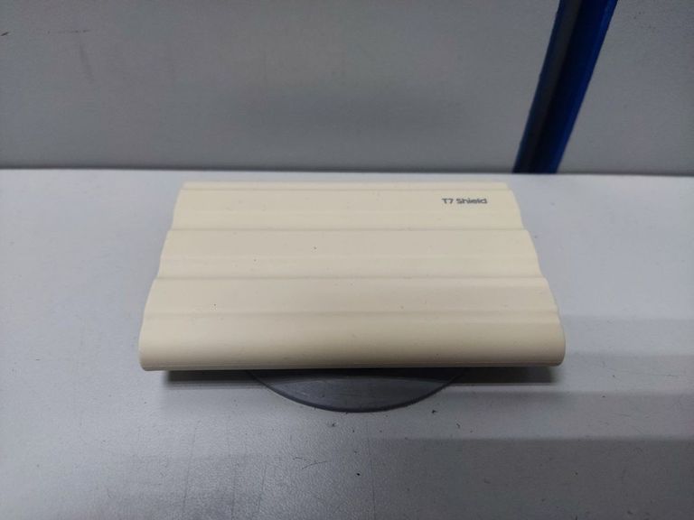 Samsung T7 Shield 1 TB Beige (MU-PE1T0K/WW) Код:01-200797182. Изображение 6