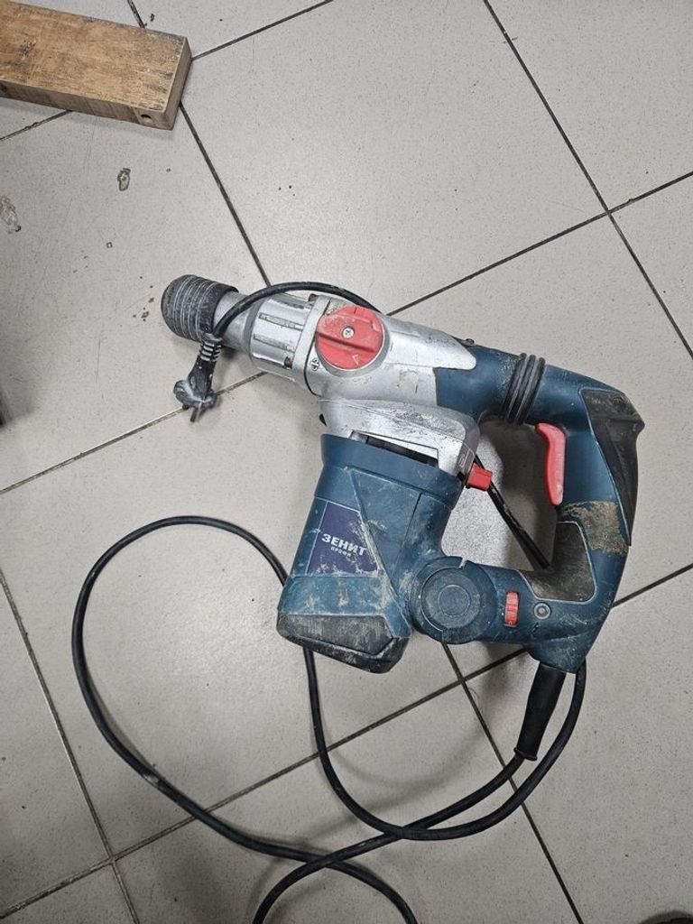 Дешево Зенит зпп-1700 профи з ломбарду