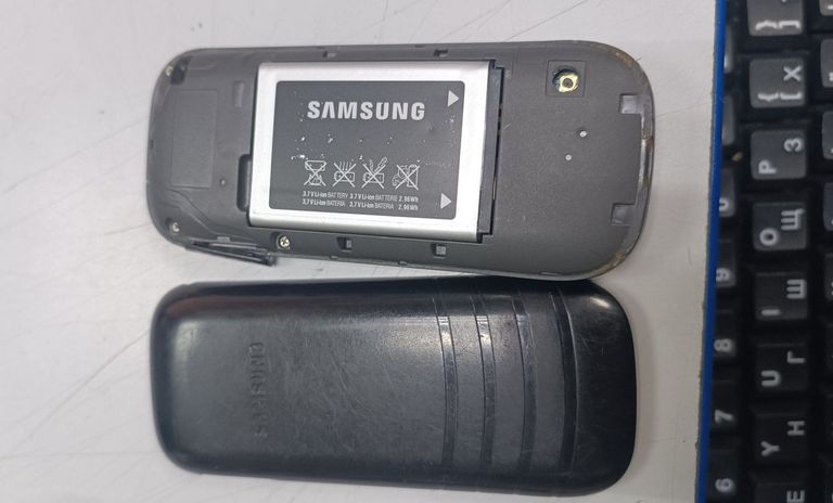Купити Samsung e1200 Б/У