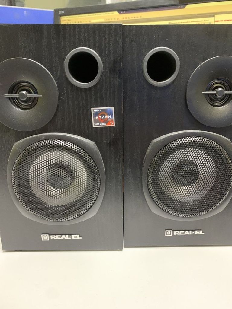 Купити Real-el S-235 Black Б/У