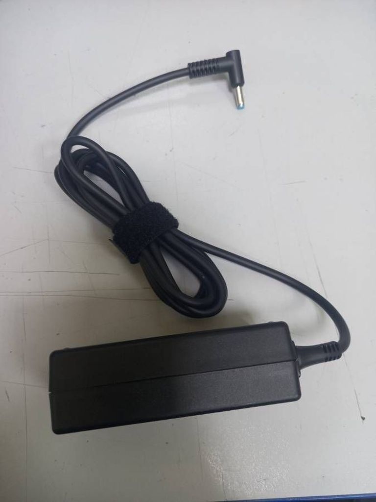 Дешево Hp 65w з ломбарду