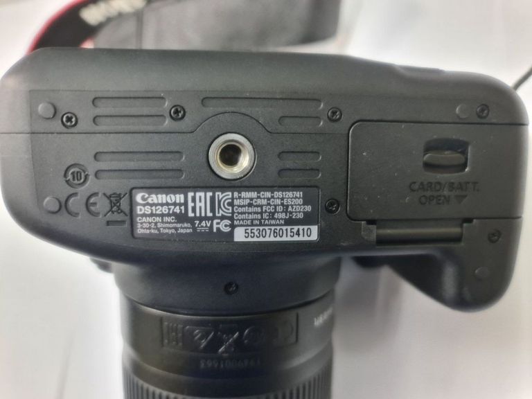 Распродажа Canon eos 2000d kit ef-s 18-55mm f/3.5-5.6 iii, продавец Техноскарб