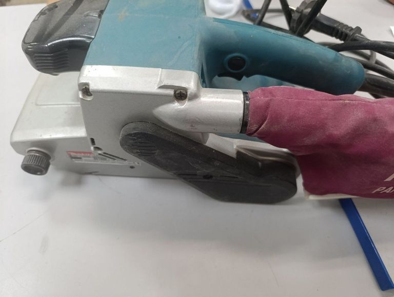 Купить Makita 9404 Б/У