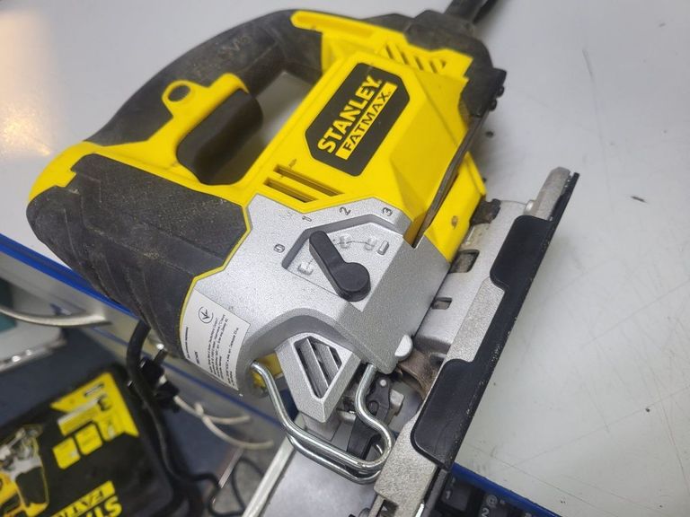 Дешево Stanley FME340K з ломбарду