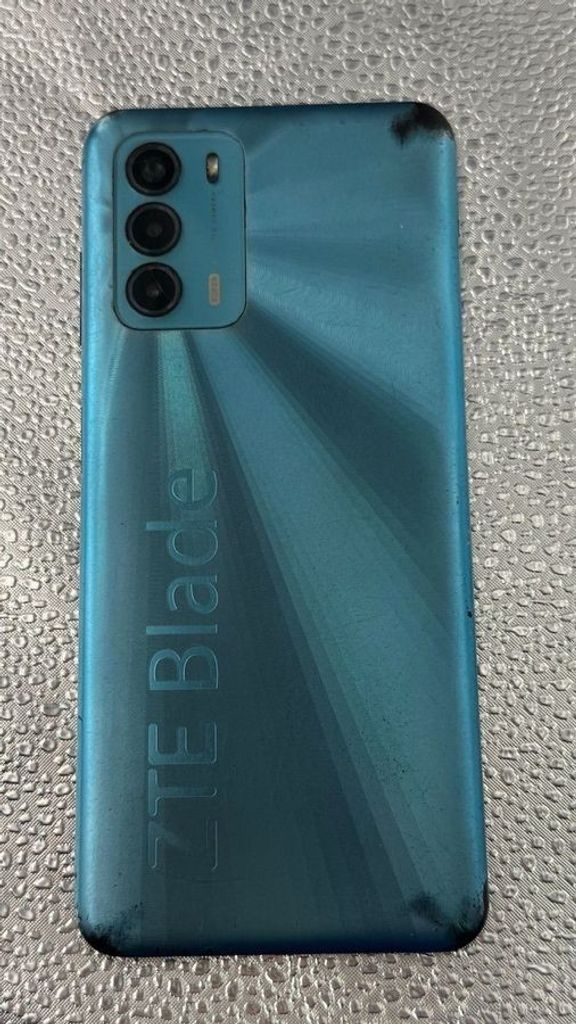 Дешиво Zte blade v40 vita 4/128gb с ломбарда