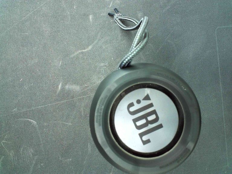 Оголошення Jbl flip essential Б/У
