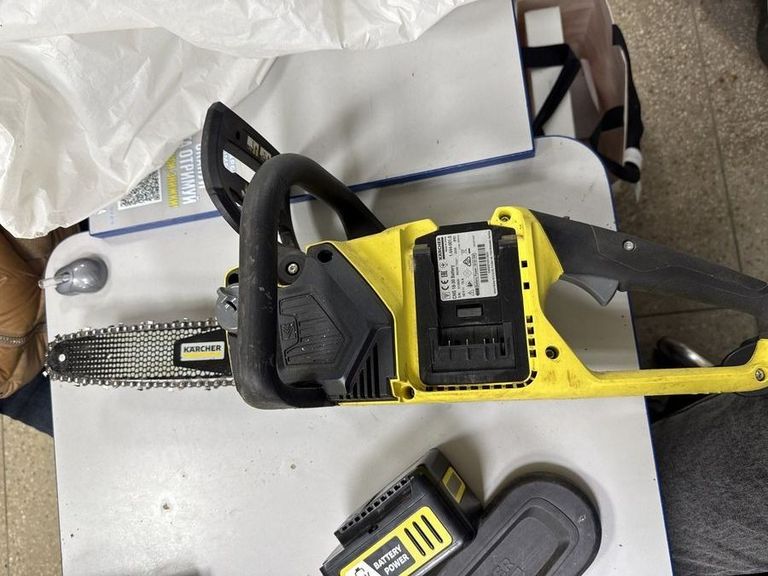 Купити Karcher CNS 18-30 Battery Set + LTR 18-25 Battery (9.611-550.0) Б/У