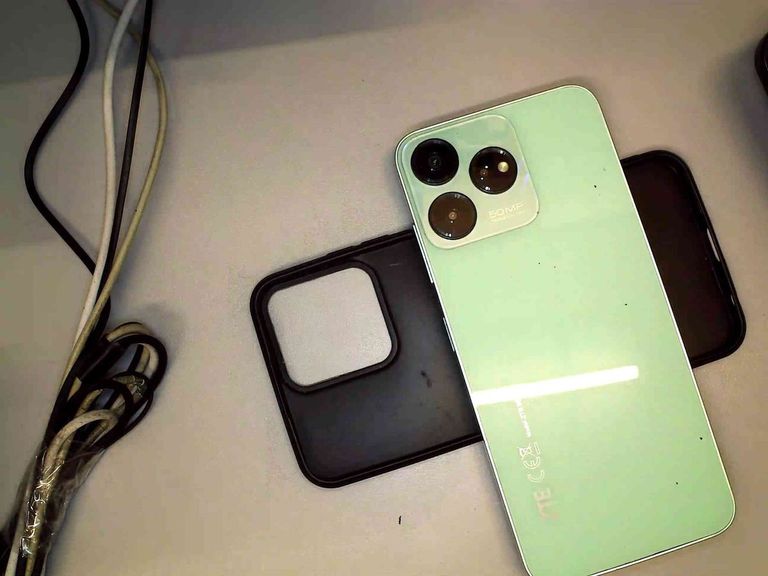 Объявление Zte Blade V50 Design 8/128GB Black Б/У